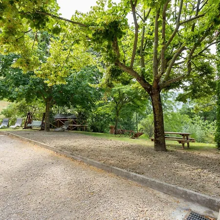 In With Pool & Nature *