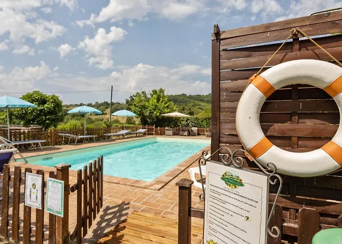 In With Pool & Nature