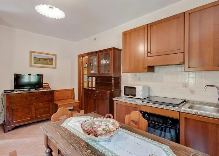 In With Pool & Nature