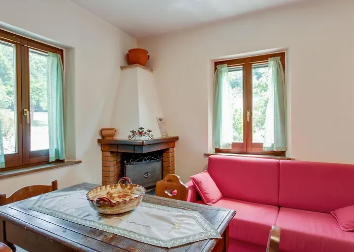 In With Pool & Nature Casa vacanze