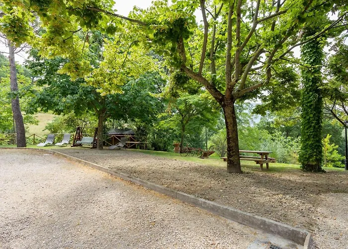 In With Pool & Nature *