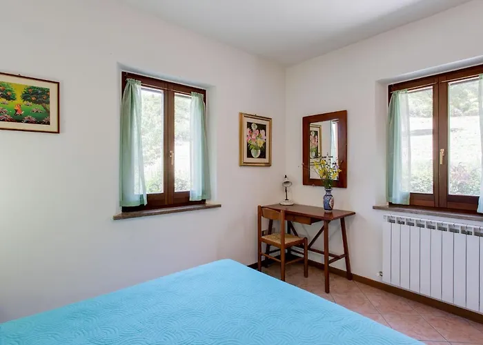 In With Pool & Nature * 阿西西